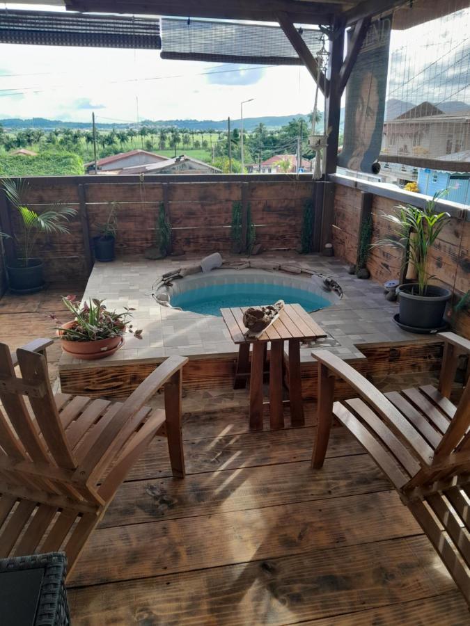 Kami Lodge F3 Jacuzzi Riviere-Salee Zewnętrze zdjęcie